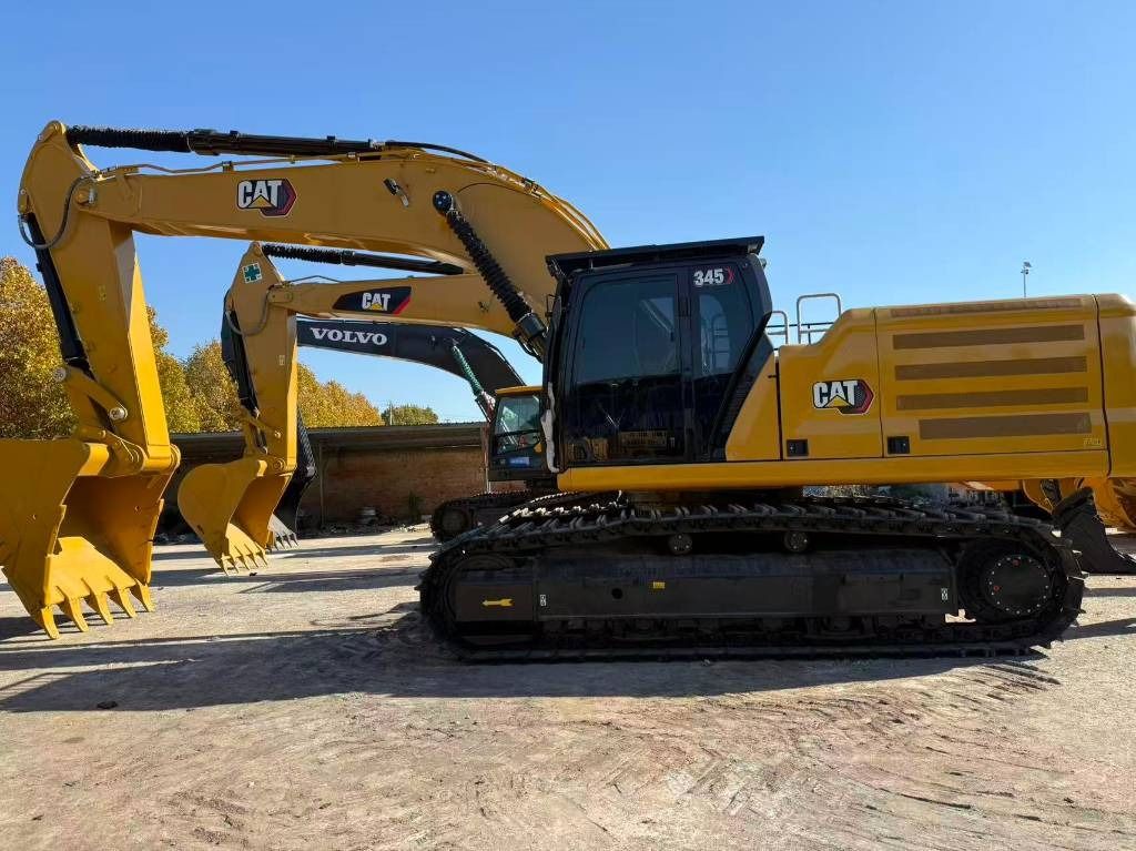 2025 Caterpillar 345 Crawler Excavator