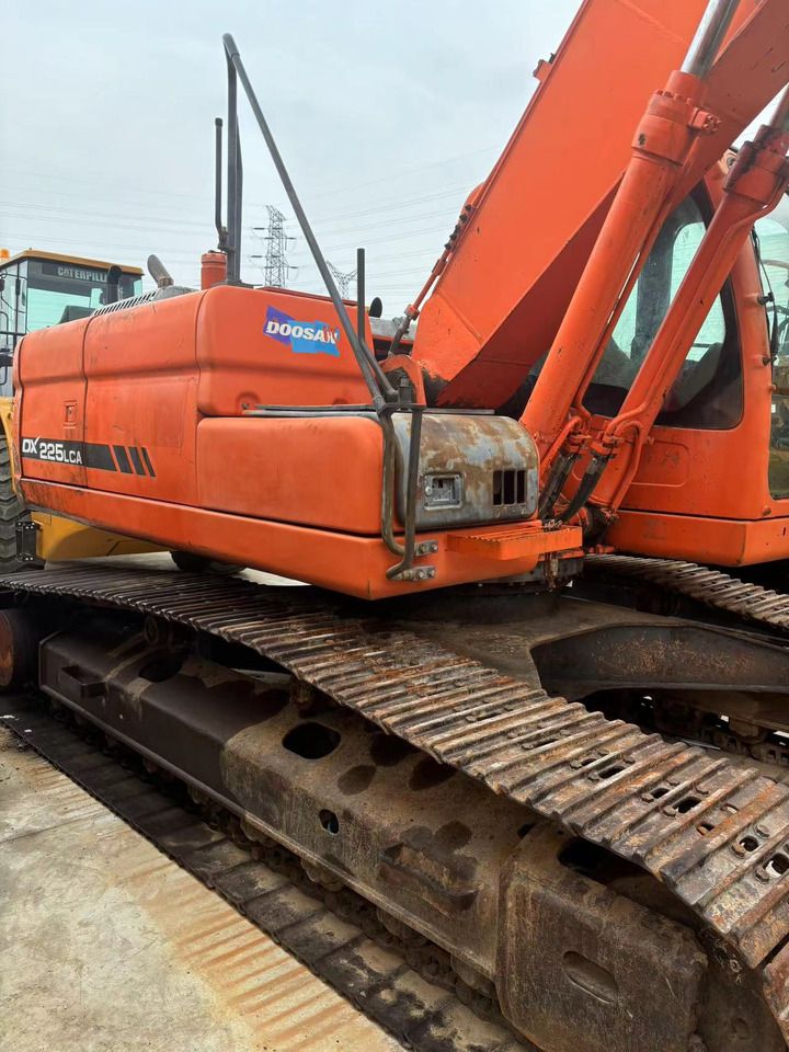 2023 Doosan DX225 Crawler Excavator
