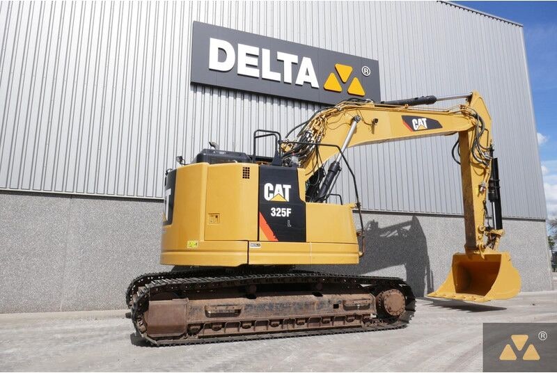 2016 Caterpillar 325FL Crawler Excavator