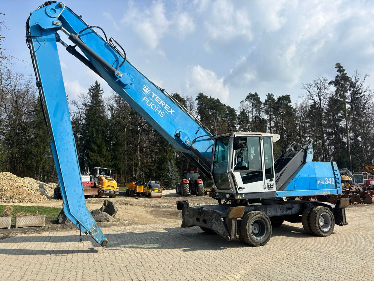 2011 Fuchs MHL340 Wheel Excavator