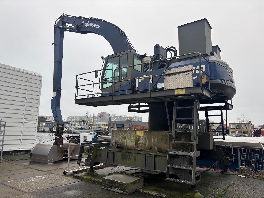 2005 Sennebogen 830A E Material Handler