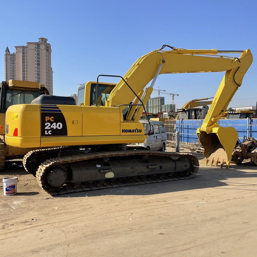 Komatsu PC240 Crawler Excavator