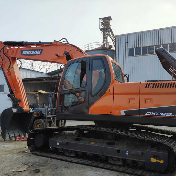 2010 Doosan DX225LC-9C Crawler Excavator
