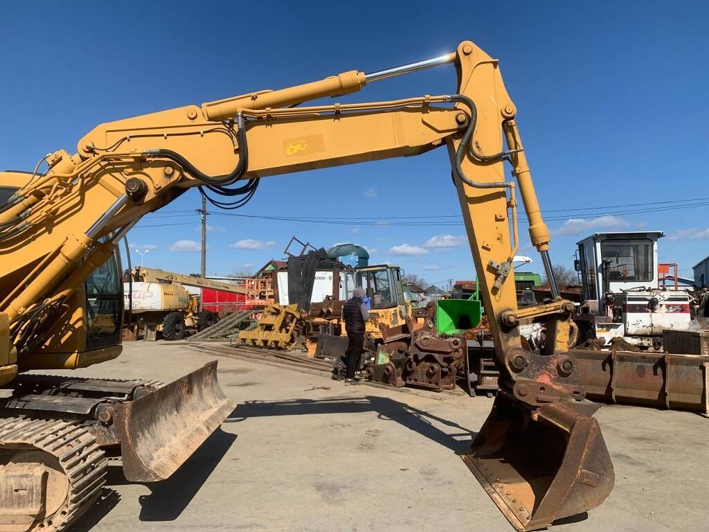 2007 New Holland E145 Crawler Excavator