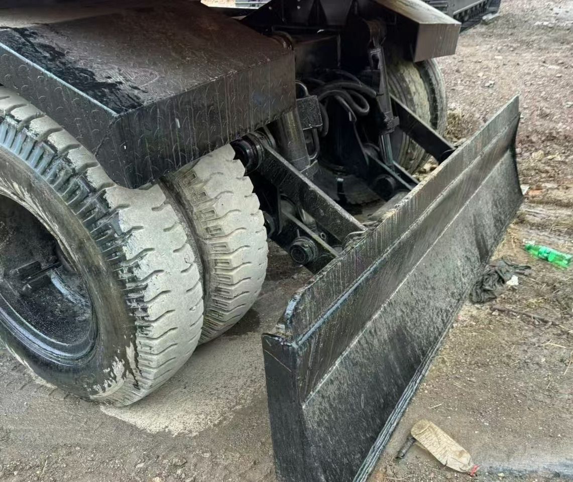 2022 Doosan DX150W Wheel Excavator