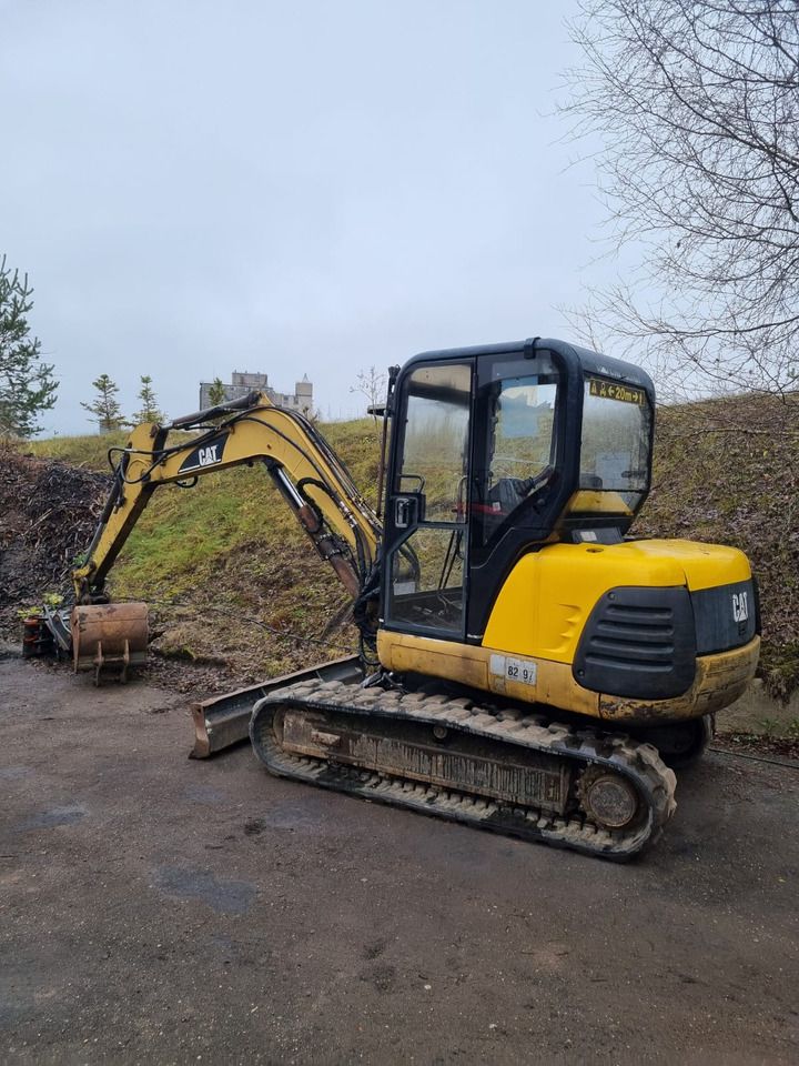 2001 Caterpillar 304.5 Mini Excavator
