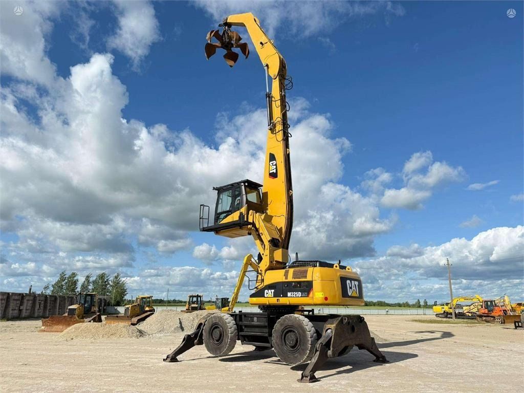 2010 Caterpillar 325DL Wheel Excavator
