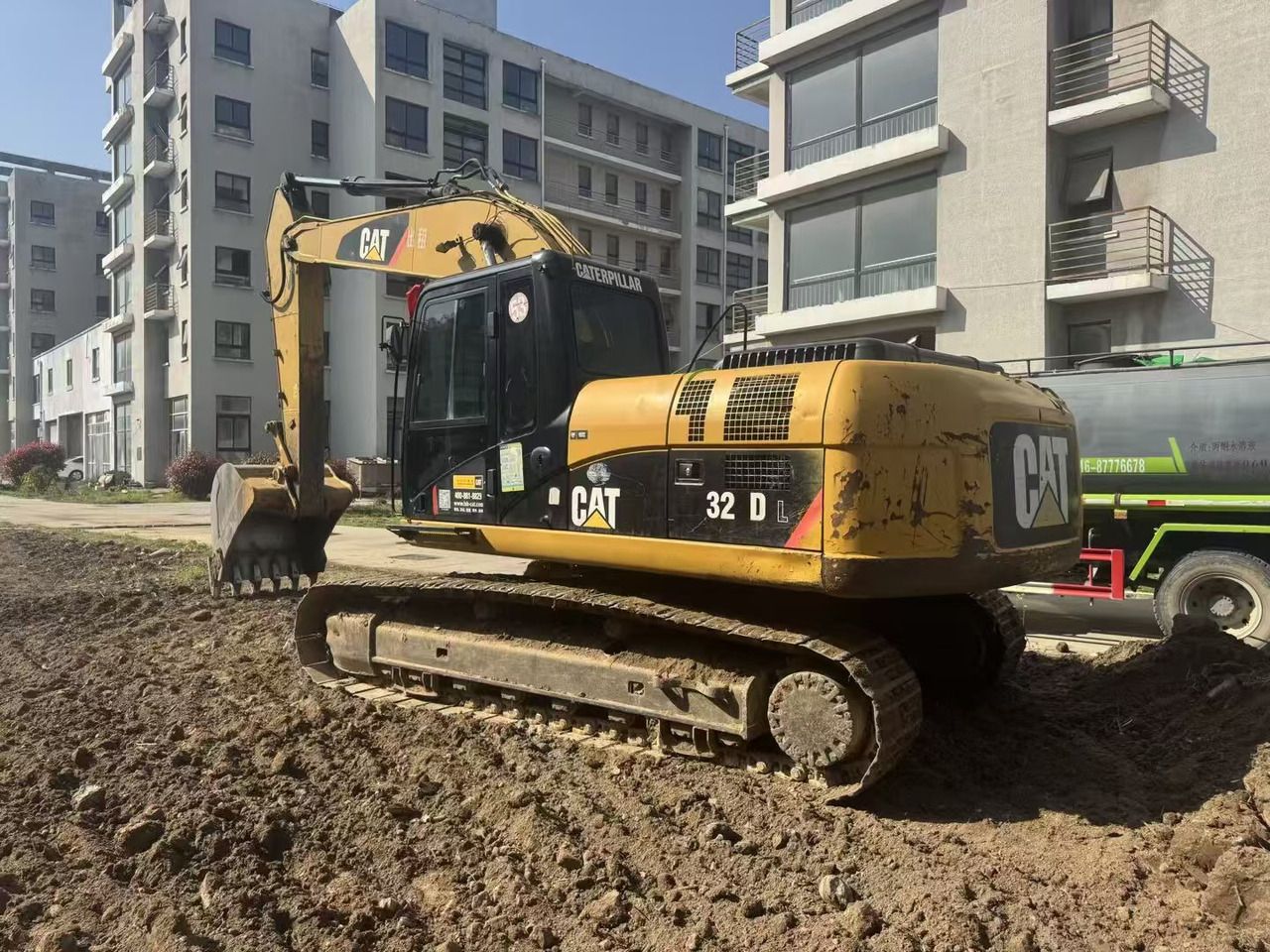 2012 Caterpillar 323DL Crawler Excavator
