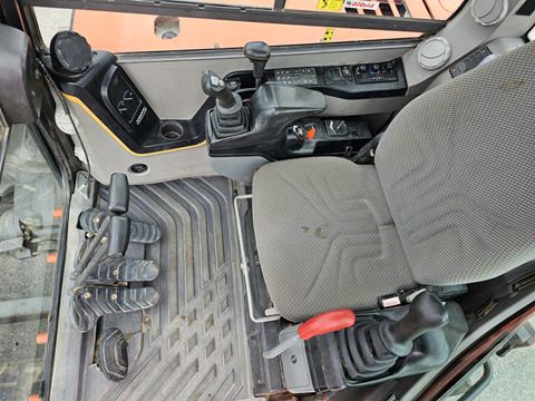 2017 Volvo ECR88D Mini Excavator