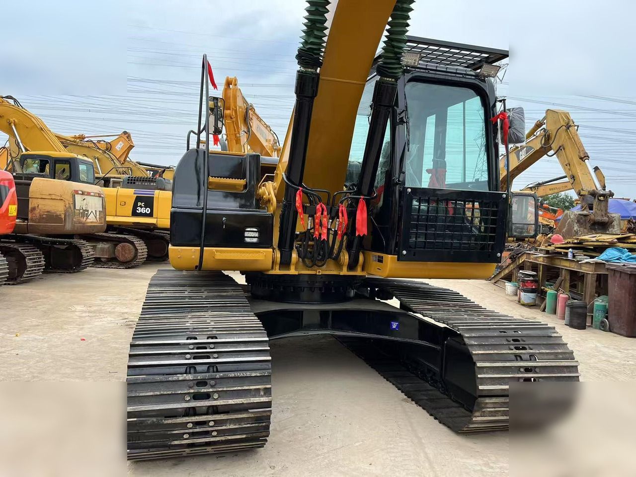 2022 Caterpillar 320D2 Crawler Excavator