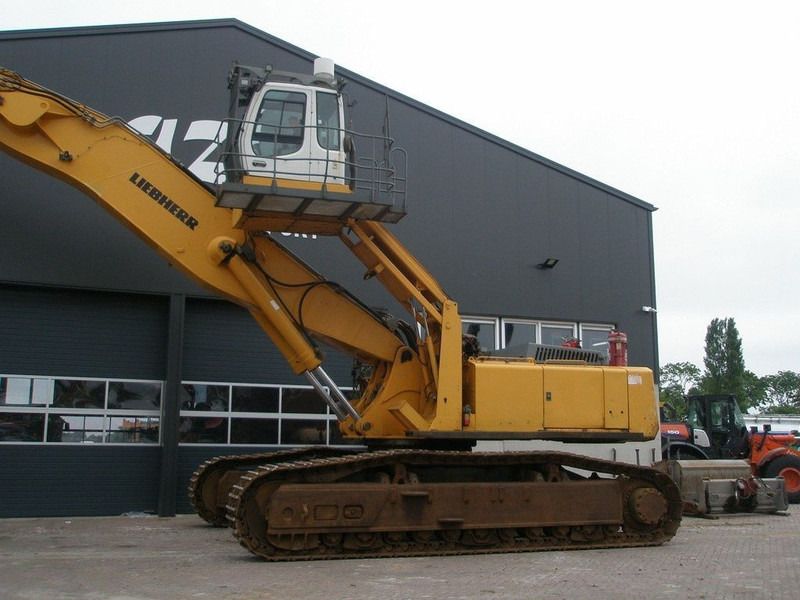 2014 Liebherr R974C Material Handler