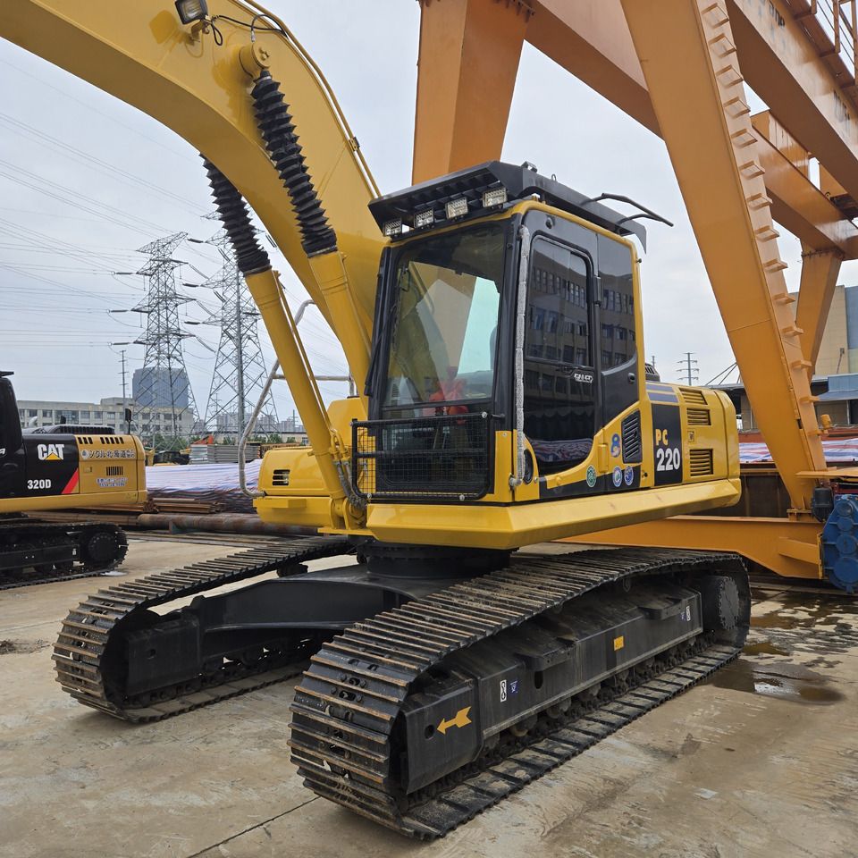 2023 Komatsu PC220-8 Crawler Excavator