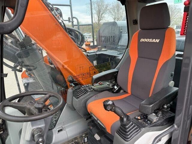 2021 Doosan DX165W-5 Wheel Excavator