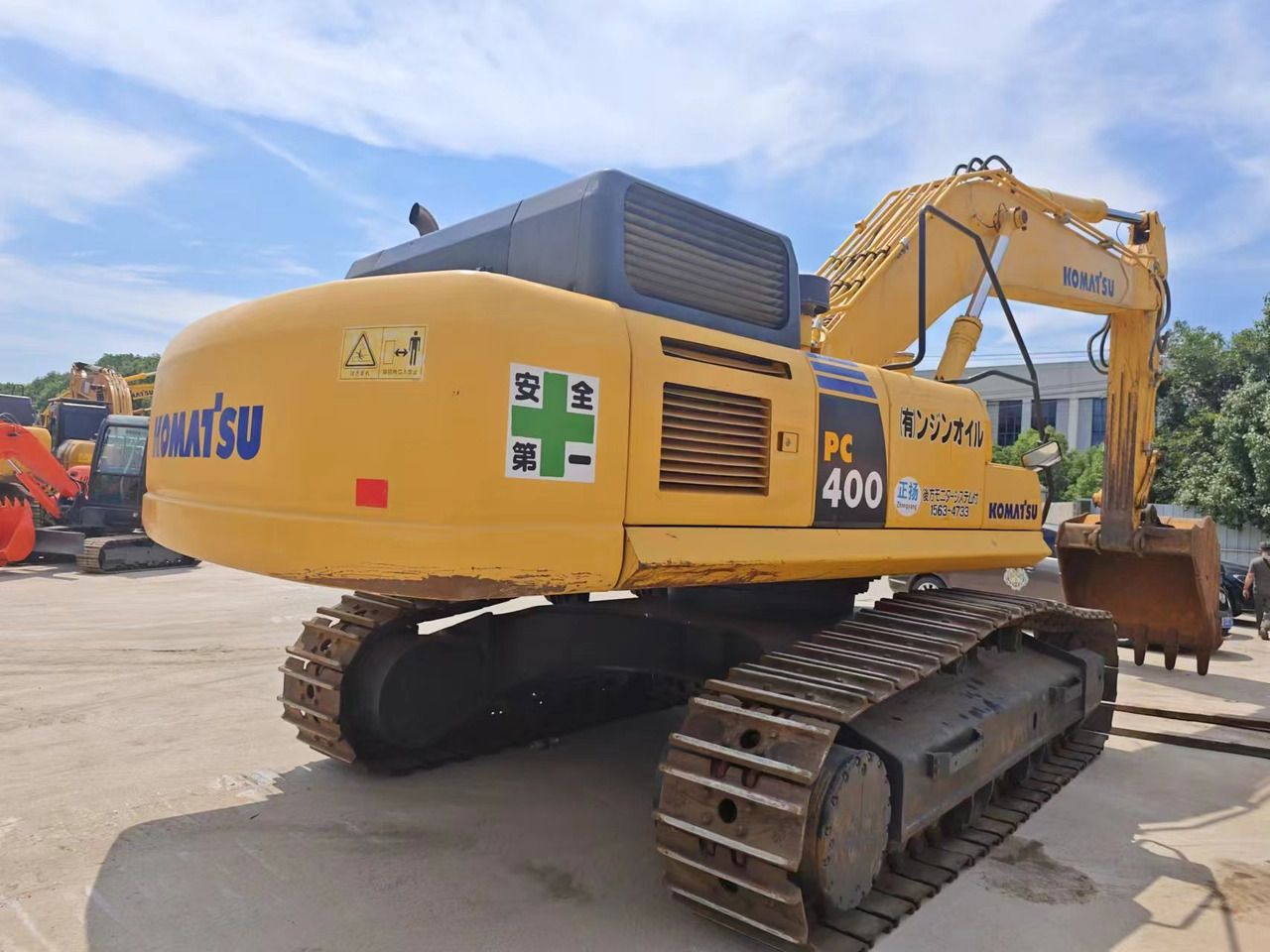 2020 Komatsu PC400-8 Crawler Excavator