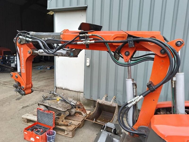 2009 Husqvarna DXR 310 Crawler Excavator
