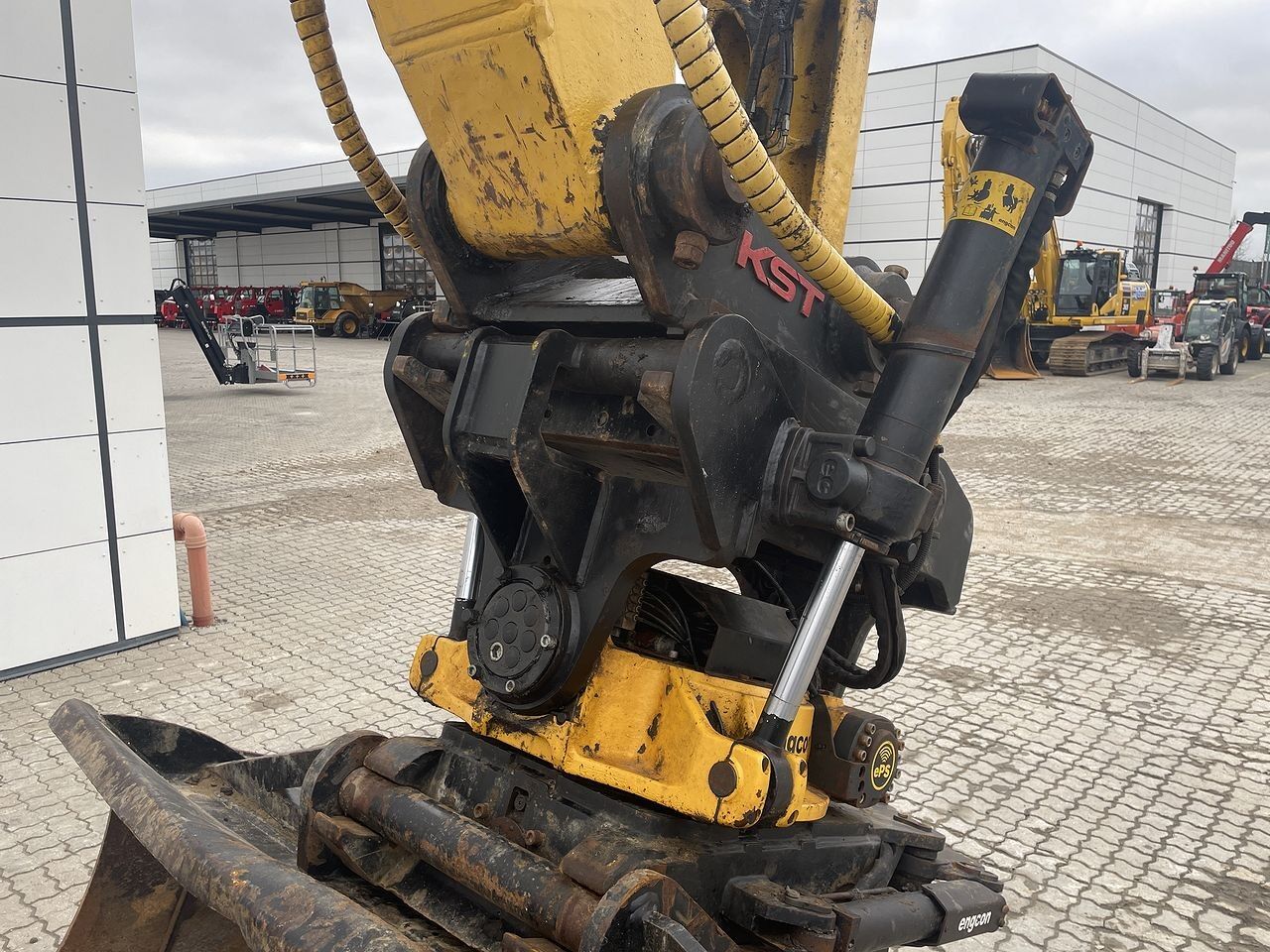 2024 Komatsu HB365LC-3EO Crawler Excavator
