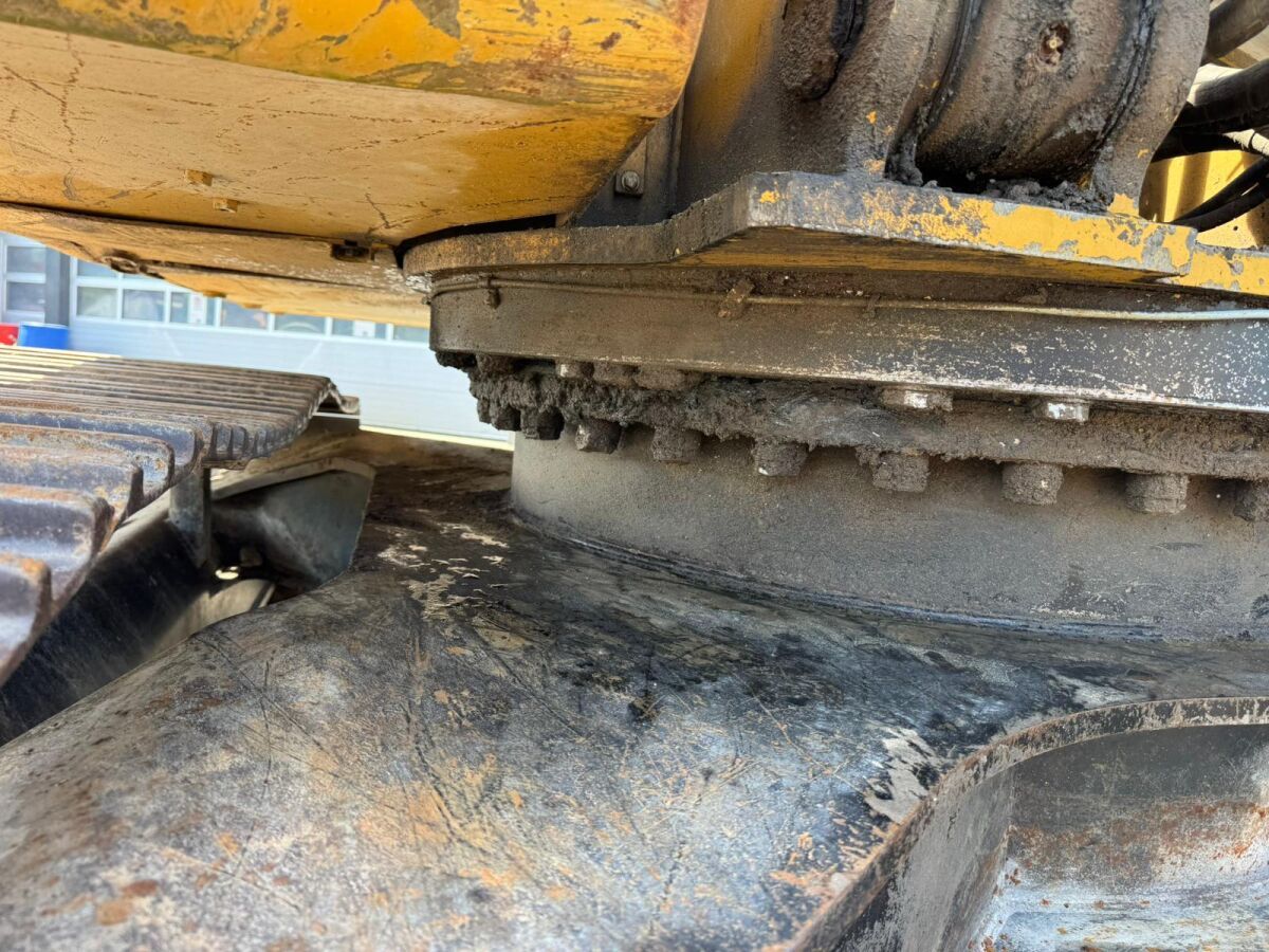 2011 Caterpillar 324D Crawler Excavator