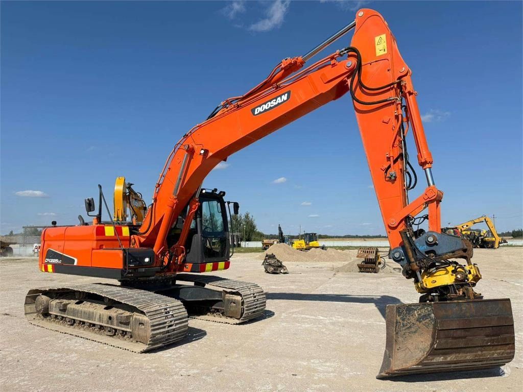 2011 Doosan DX225LC Crawler Excavator