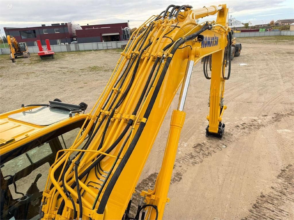 2017 Komatsu PC360LC-10 Crawler Excavator