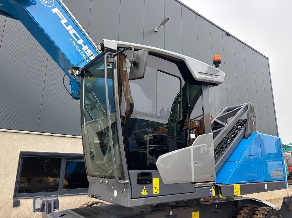 2022 Fuchs MHL320F Material Handler