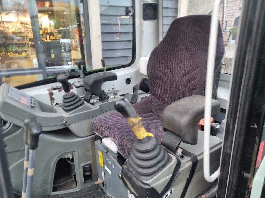 2014 Takeuchi TB216 Mini Excavator