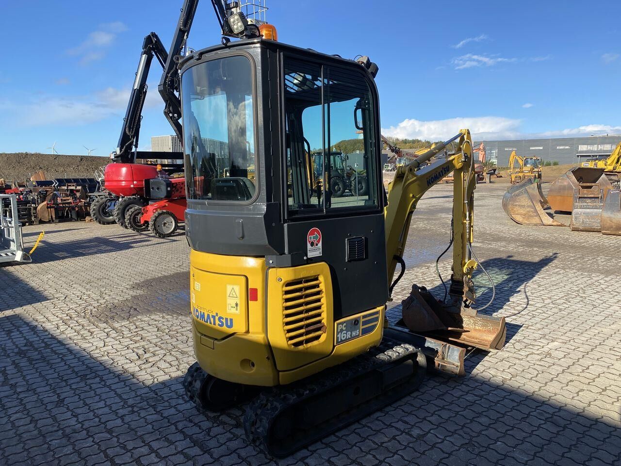 2018 Komatsu PC16R-3HS Mini Excavator