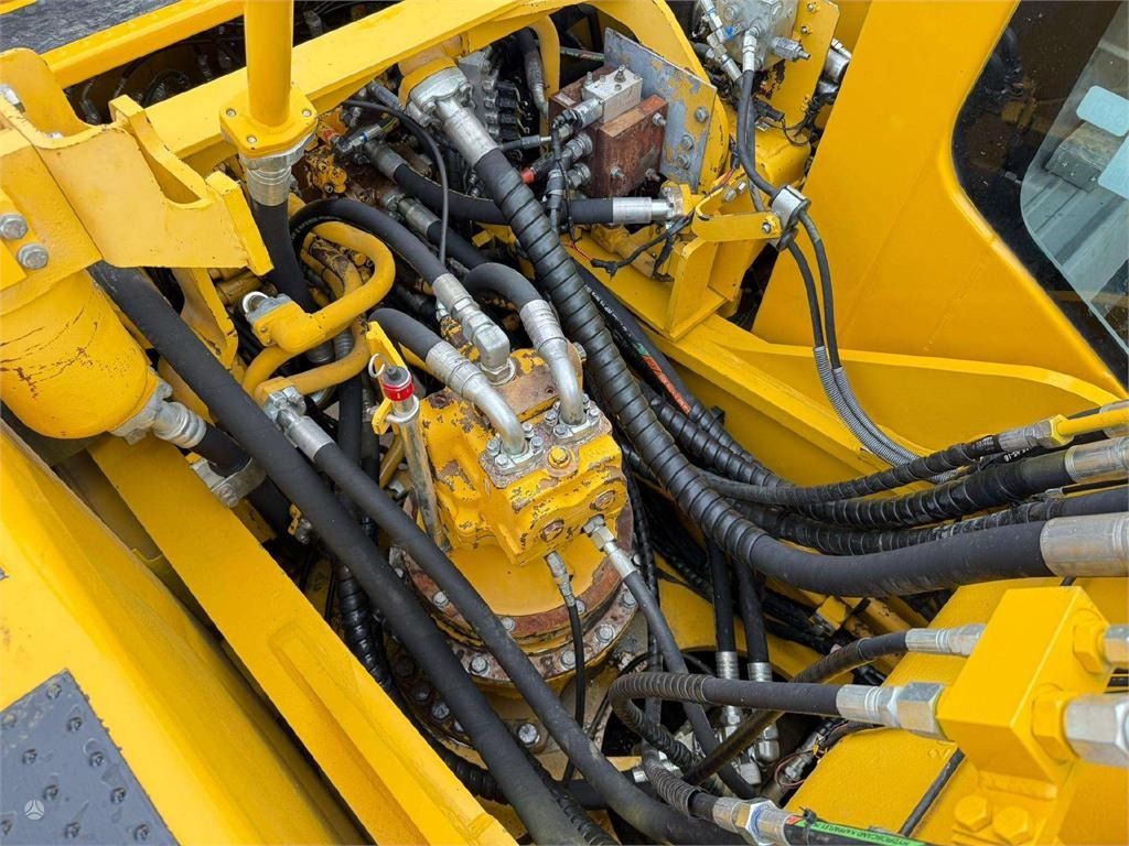 2017 Komatsu PC360LC-10 Crawler Excavator