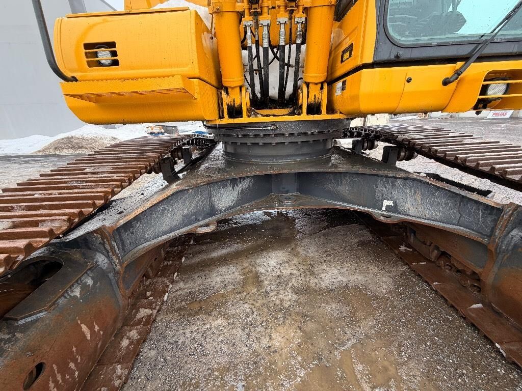 2023 Komatsu PC290LC-11 Crawler Excavator