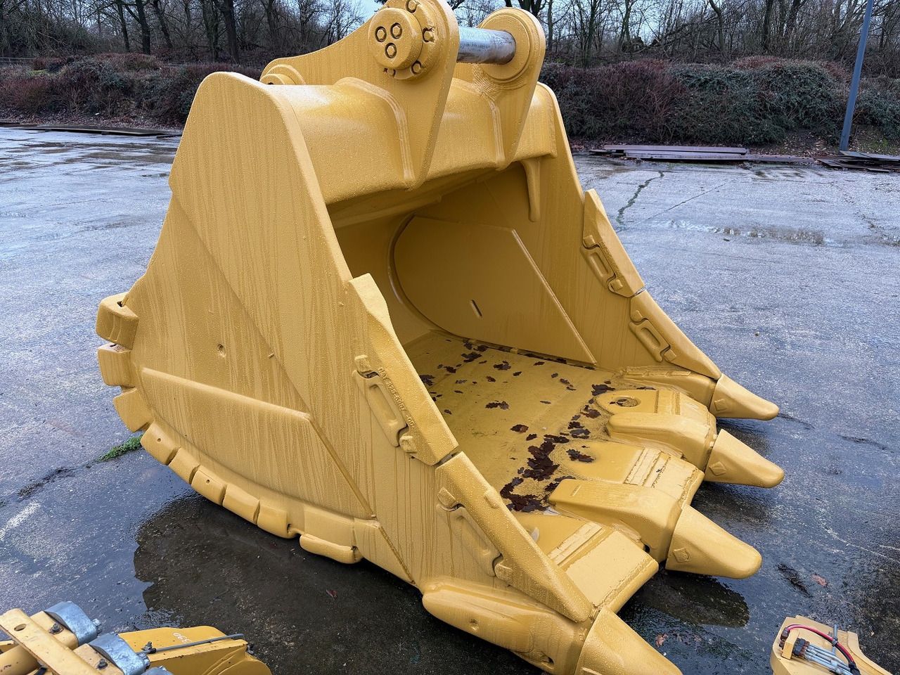 2013 Caterpillar 390DL ME Crawler Excavator