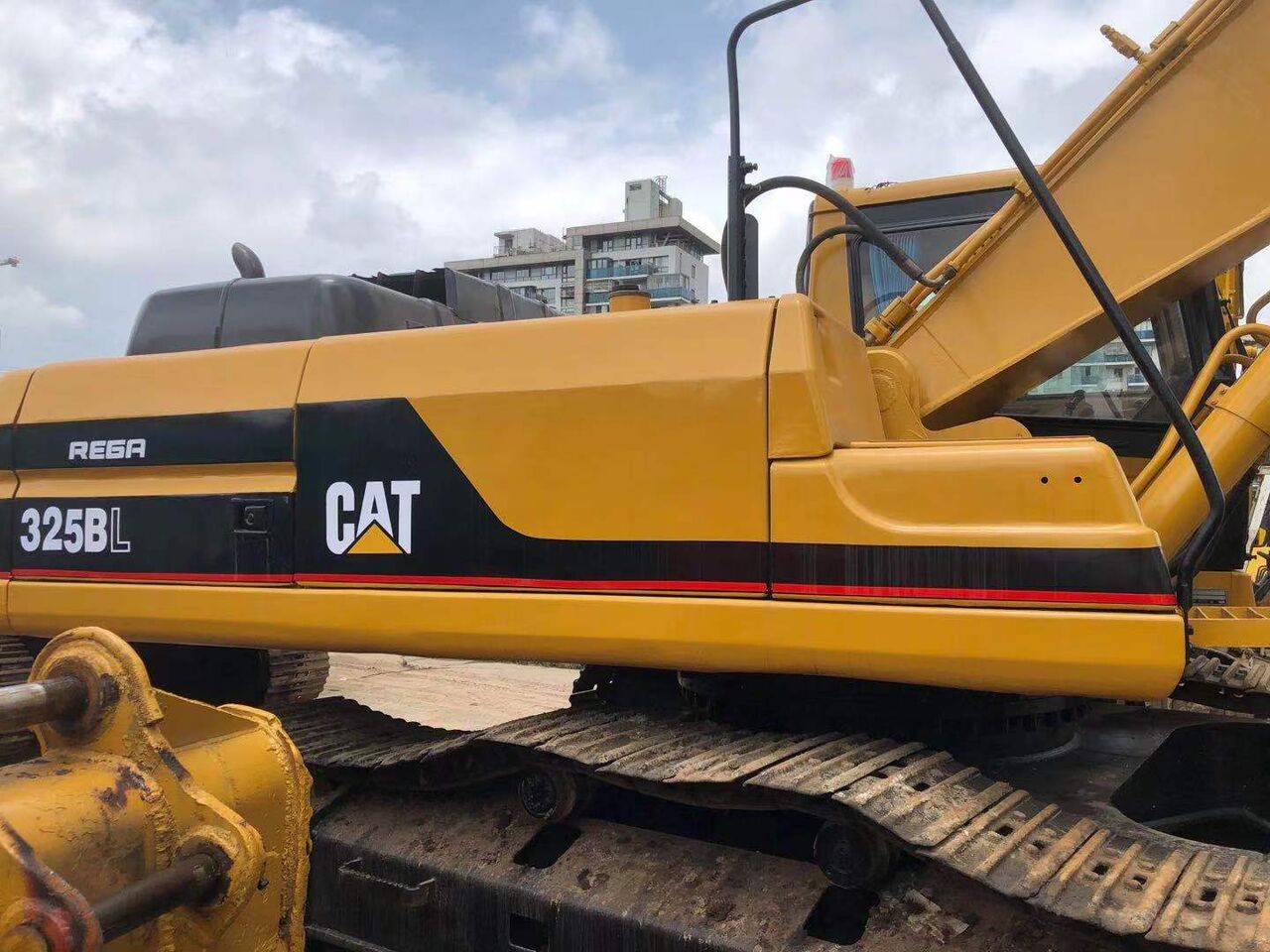 2024 Caterpillar 330BL Crawler Excavator