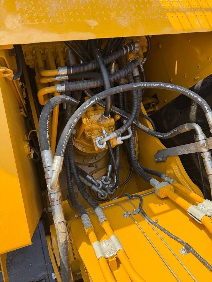 2023 Caterpillar 320D2 Crawler Excavator