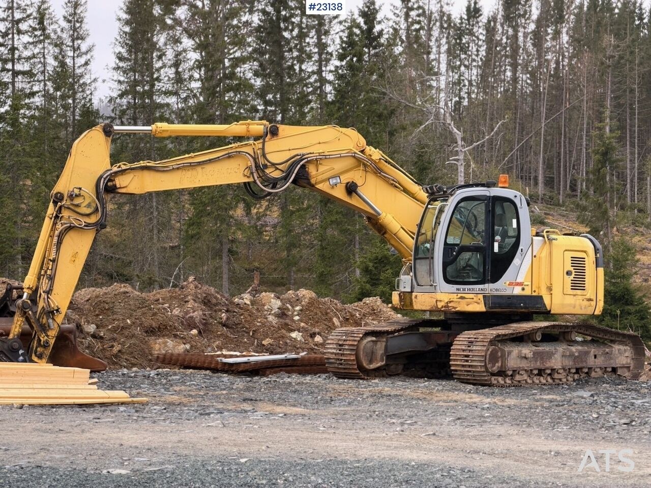 2006 New Holland E235SR Crawler Excavator