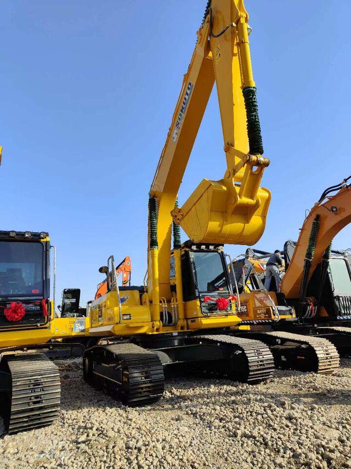 2023 Komatsu PC220-8 Crawler Excavator