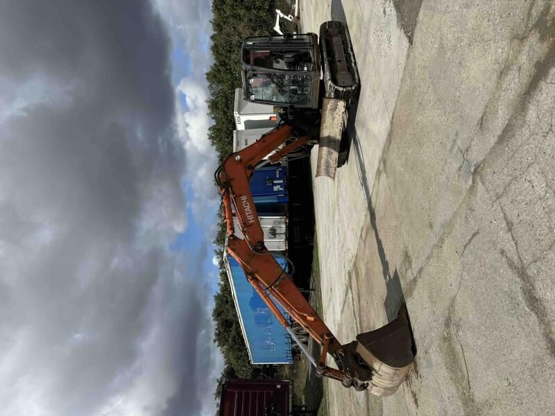 2016 Hitachi ZX85USB-5A Crawler Excavator