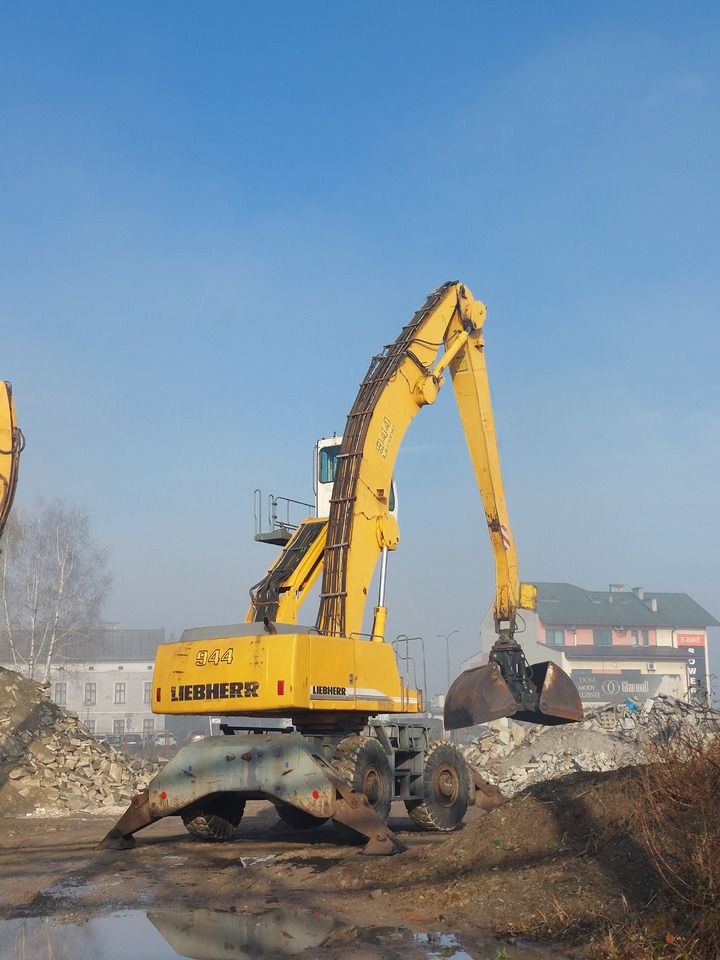 2005 Liebherr A944BHD Material Handler