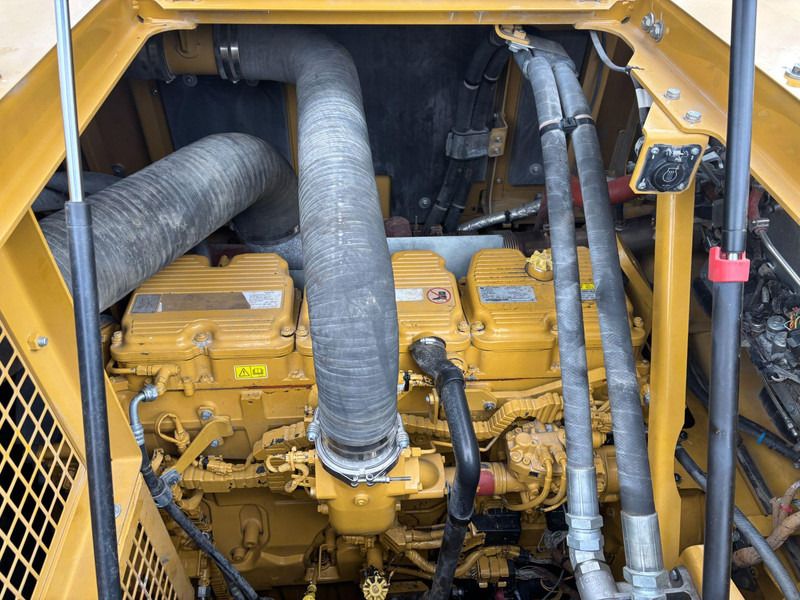 2022 Caterpillar 395-07A Crawler Excavator