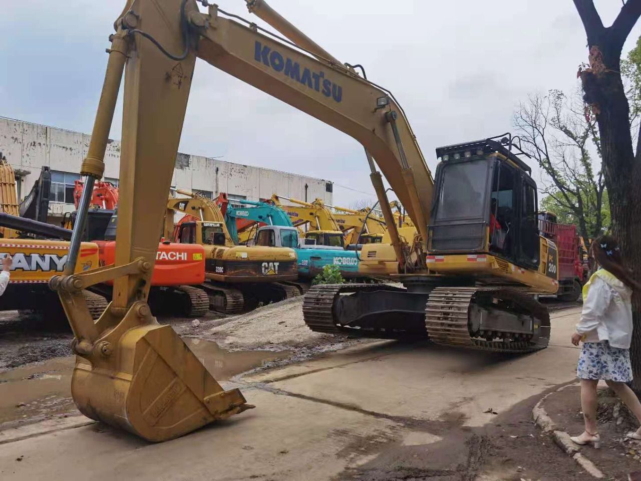 2018 Komatsu PC200-8 Crawler Excavator