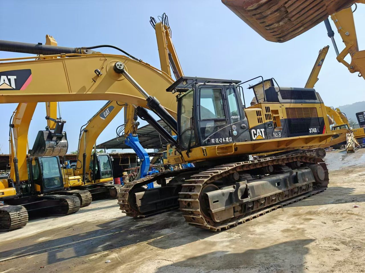 2019 Caterpillar 374DL Crawler Excavator