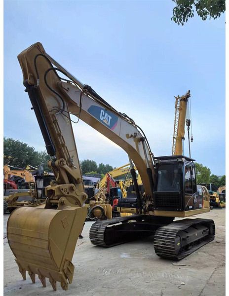 2023 Caterpillar 320D2 Crawler Excavator