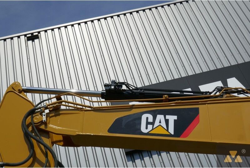 2015 Caterpillar 320EL Crawler Excavator