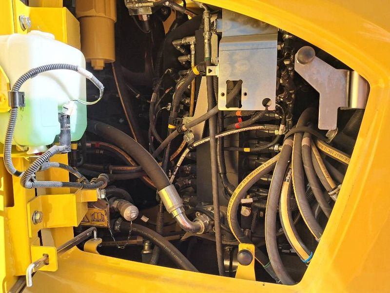 2023 Komatsu PW98MR-11E0 Wheel Excavator