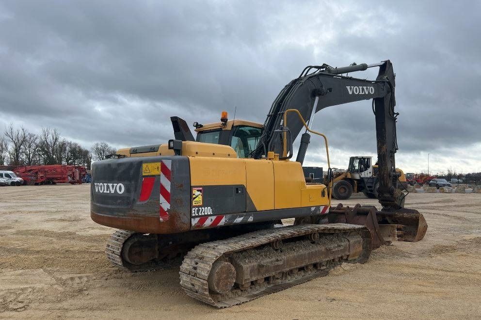 2012 Volvo EC220DL Crawler Excavator