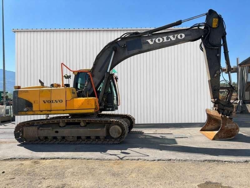 2011 Volvo EC160CL Crawler Excavator