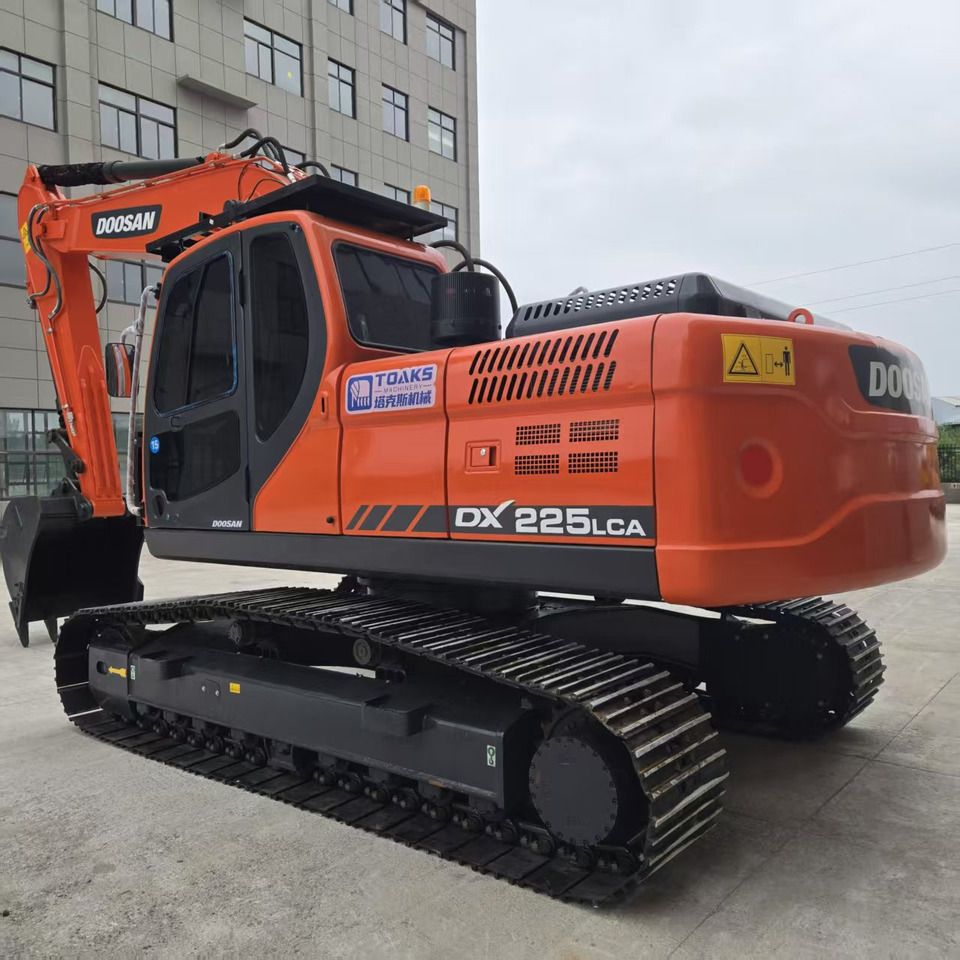 2024 Doosan DX225 Crawler Excavator