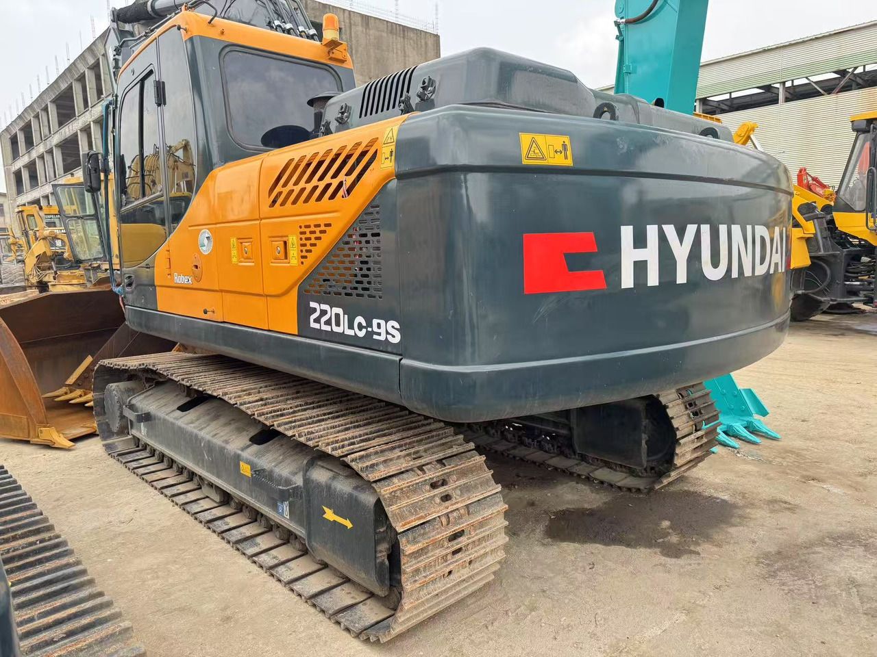 2023 Hyundai R220LC-9S Crawler Excavator