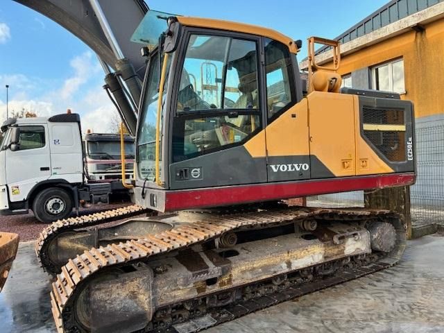 2015 Volvo EC250ENL Crawler Excavator