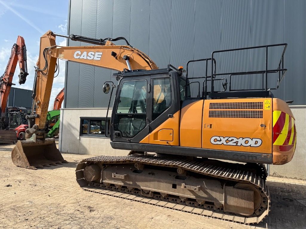 2021 CASE CX210D Crawler Excavator