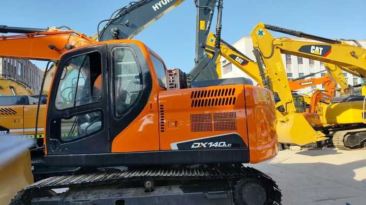 2022 Doosan DX140 Crawler Excavator