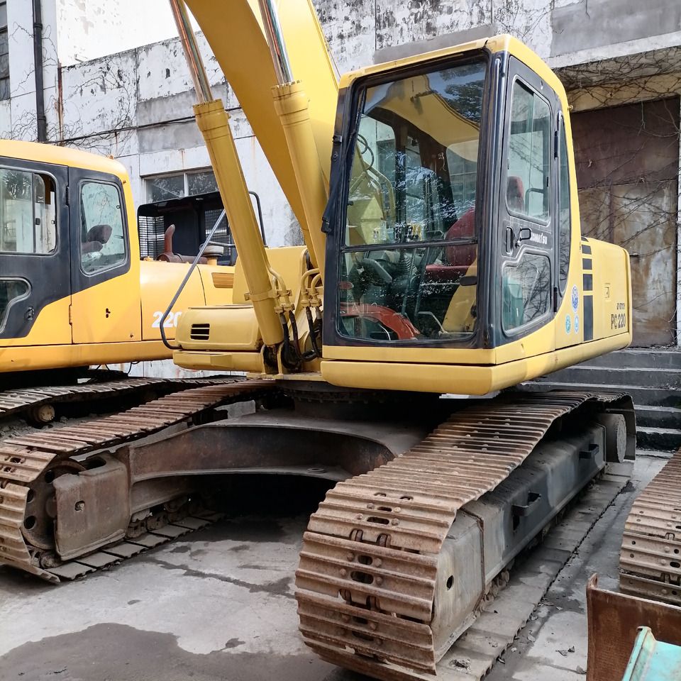 2016 Komatsu 200-6