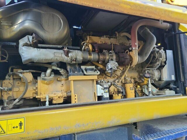 2018 Caterpillar M322F Wheel Excavator